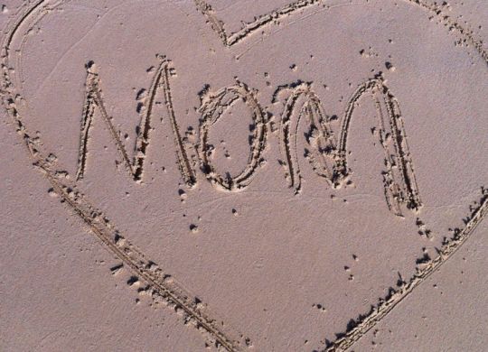 MOM